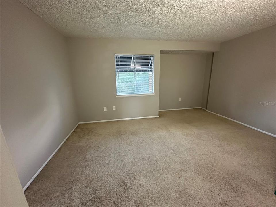 For Rent: $1,600 (2 beds, 1 baths, 1214 Square Feet)