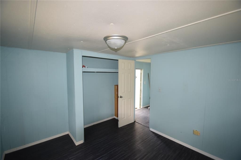 Active With Contract: $119,000 (2 beds, 1 baths, 672 Square Feet)