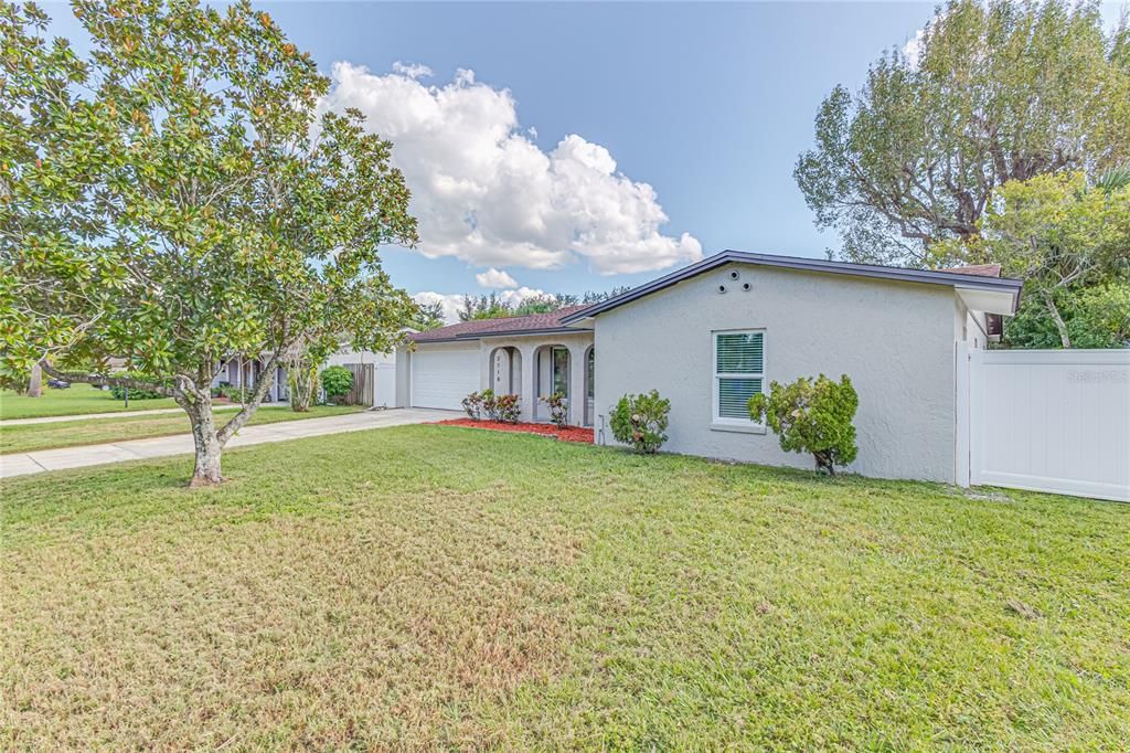 For Sale: $375,000 (3 beds, 2 baths, 1614 Square Feet)