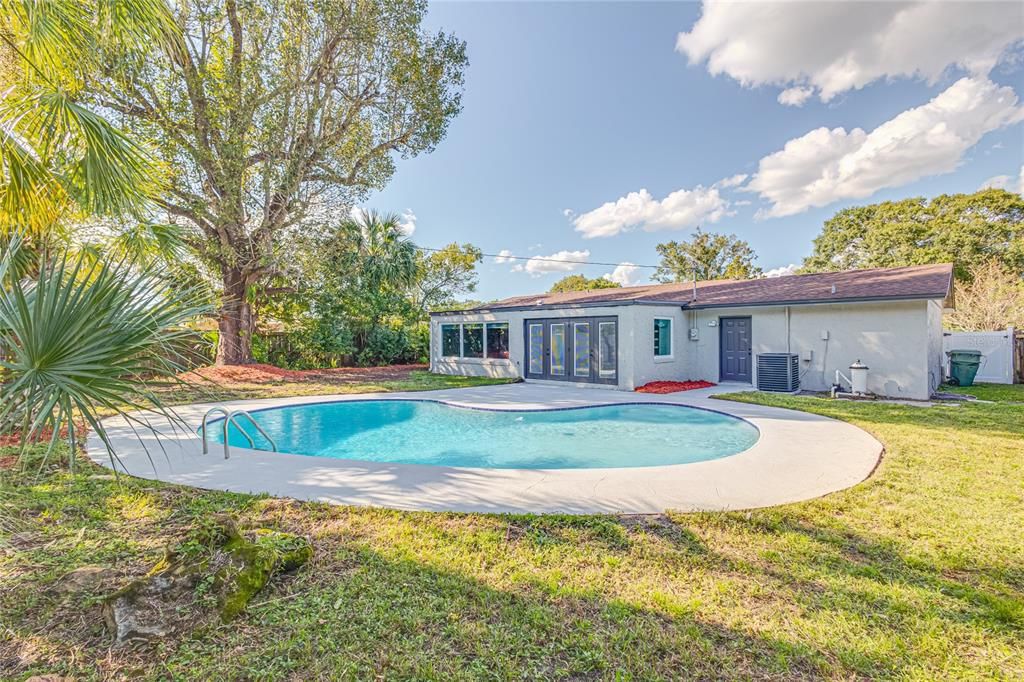 For Sale: $375,000 (3 beds, 2 baths, 1614 Square Feet)