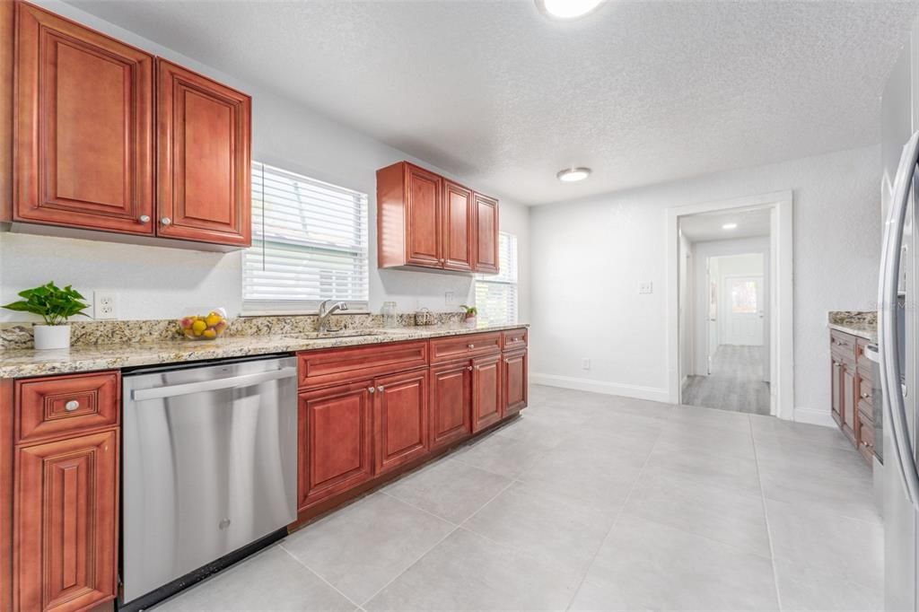 For Sale: $425,000 (4 beds, 2 baths, 1880 Square Feet)