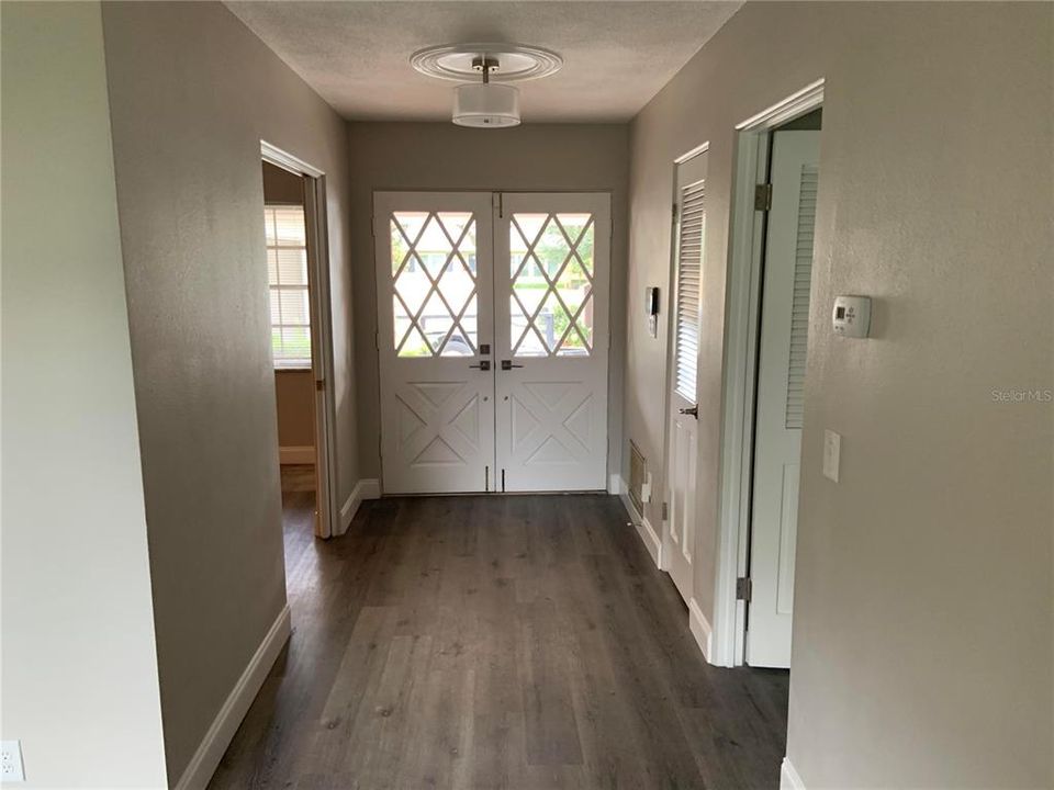 For Rent: $3,140 (3 beds, 2 baths, 1896 Square Feet)