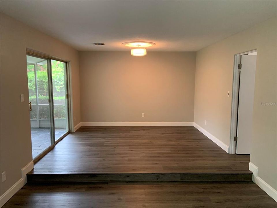 For Rent: $3,140 (3 beds, 2 baths, 1896 Square Feet)