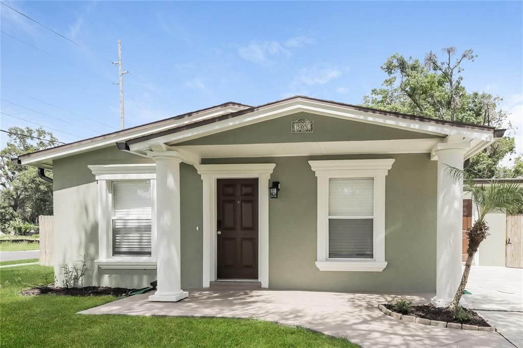 For Rent: $2,102 (3 beds, 2 baths, 1110 Square Feet)