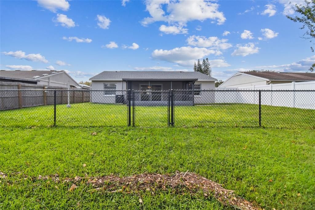 For Sale: $459,000 (3 beds, 2 baths, 1328 Square Feet)