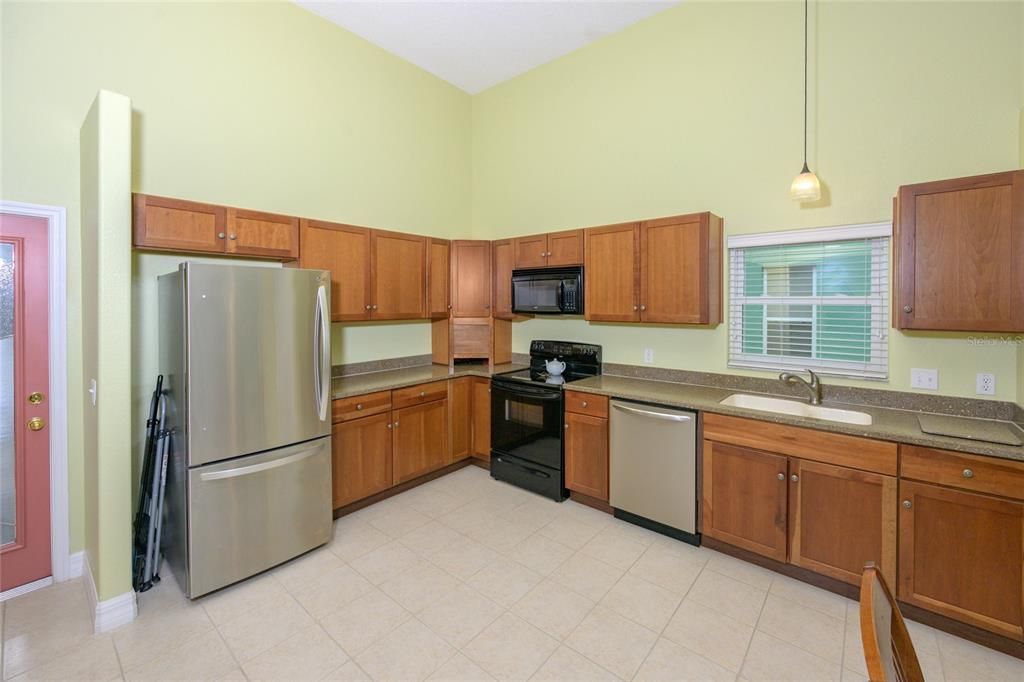 Huge Kitchen with access to the RV Port