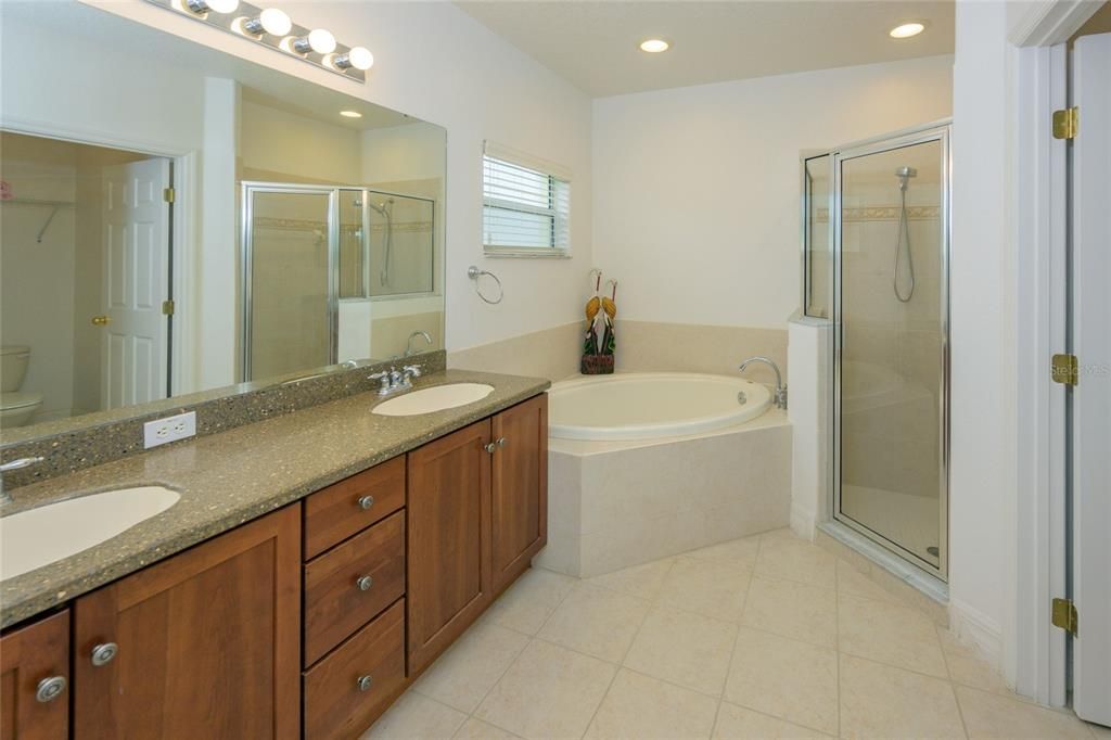 Owner's bath is ensuite