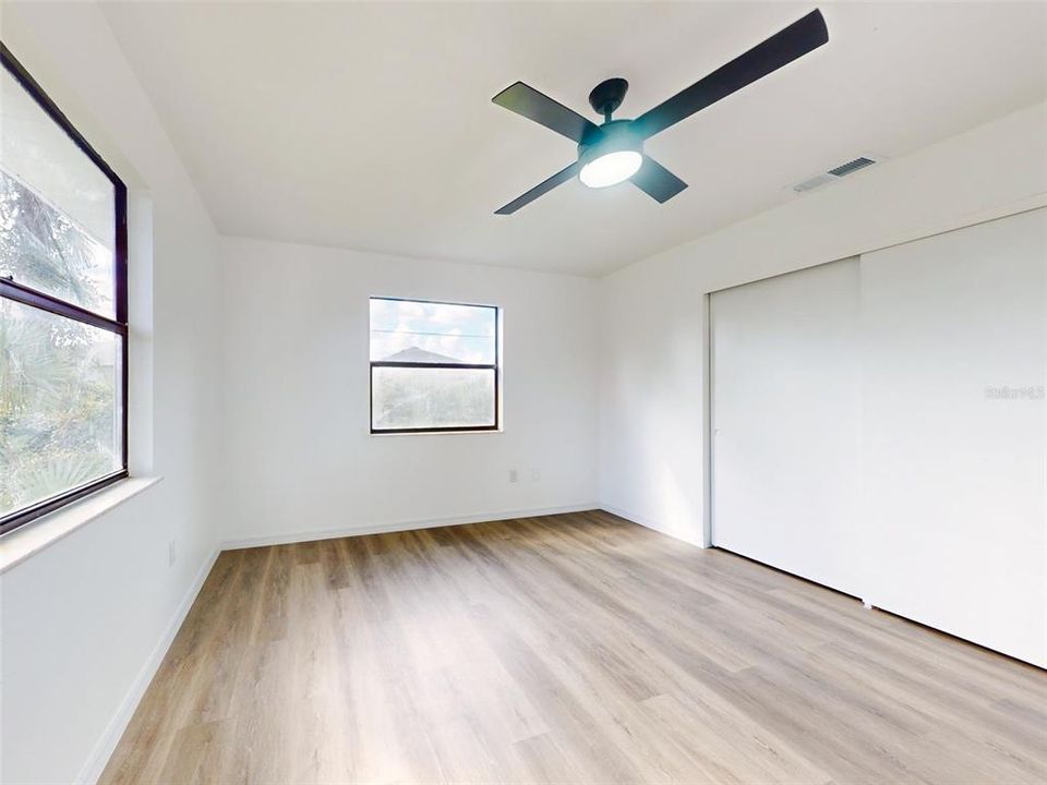 For Sale: $330,000 (3 beds, 2 baths, 1527 Square Feet)