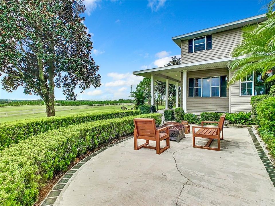 Outside patio area as you walk toward the front door.