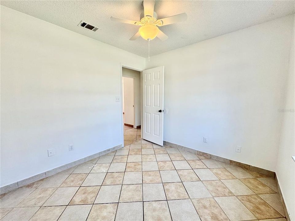 For Rent: $1,817 (3 beds, 2 baths, 1079 Square Feet)