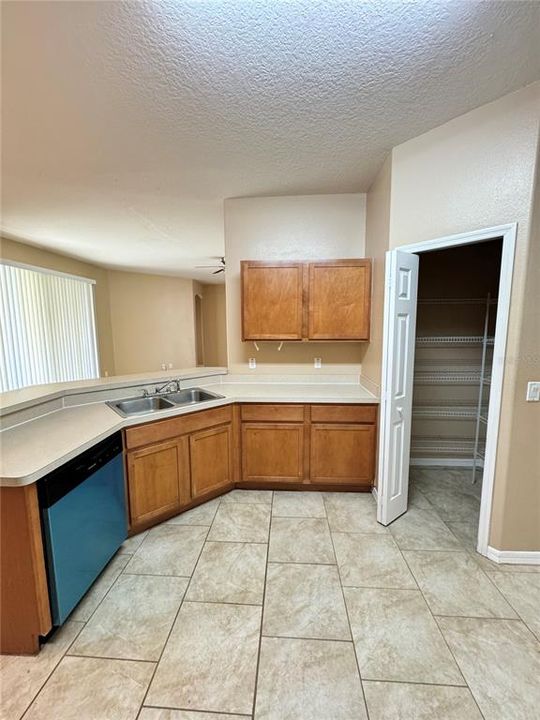 For Rent: $2,150 (4 beds, 2 baths, 2240 Square Feet)