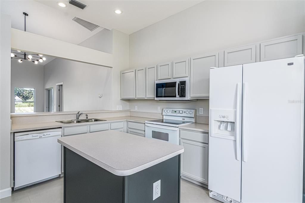 For Sale: $339,900 (3 beds, 2 baths, 1508 Square Feet)