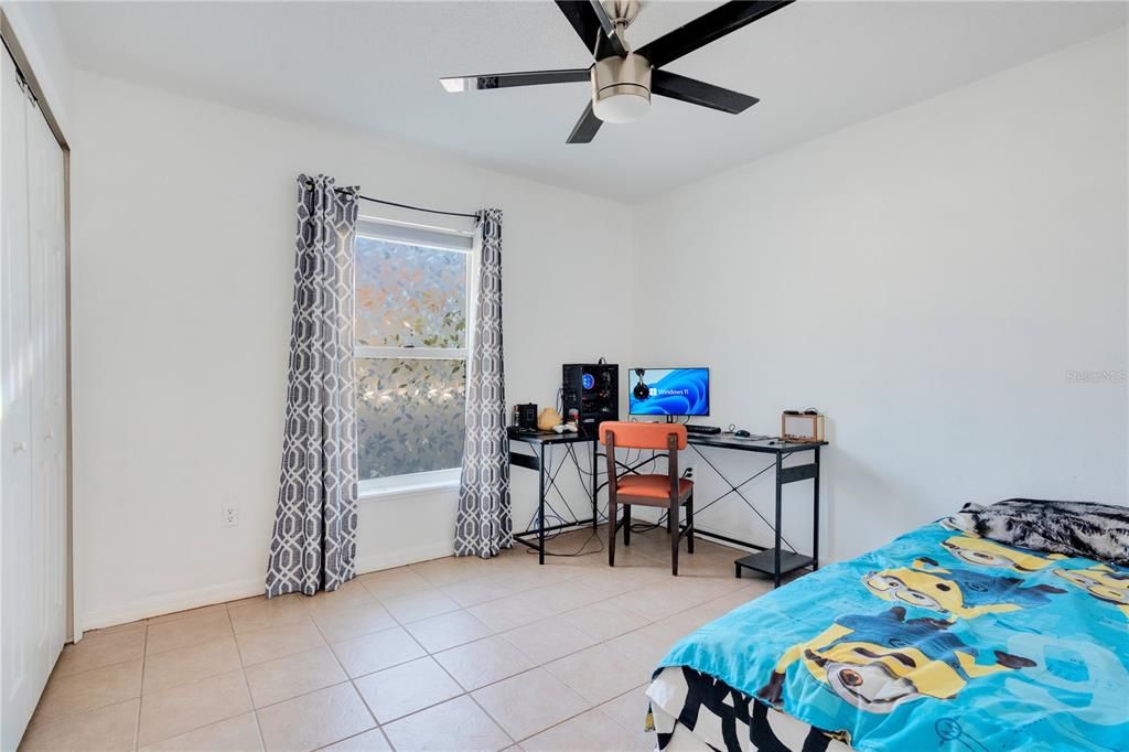 For Sale: $355,000 (4 beds, 2 baths, 1750 Square Feet)