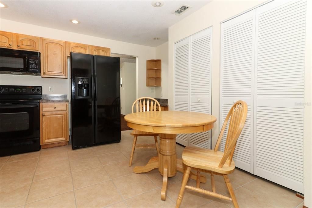 Large pantry and eat-in kitchen