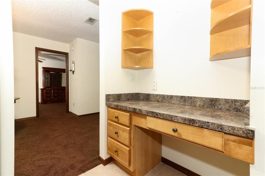 Built-in desk in kitchen