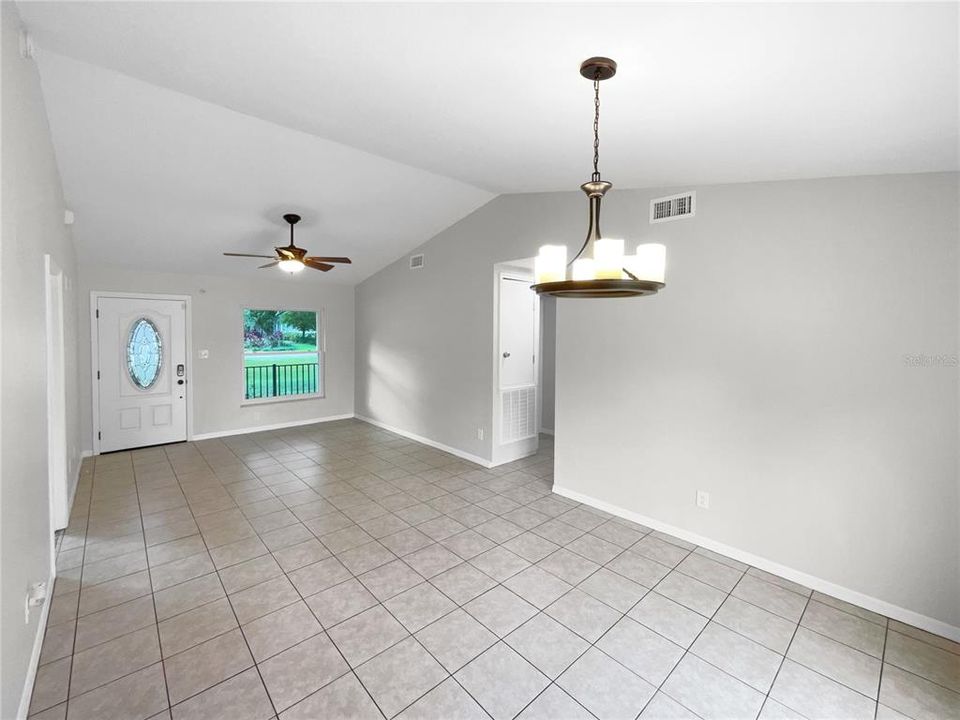 For Sale: $326,000 (3 beds, 2 baths, 1066 Square Feet)