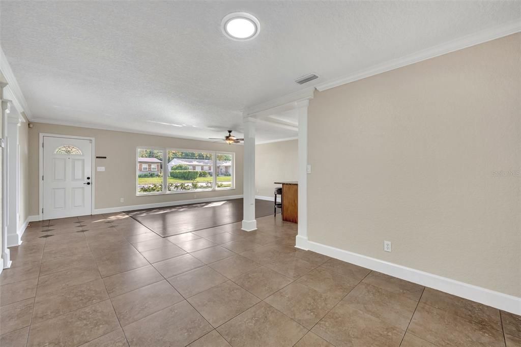 Dining area offers plenty of room to entertain