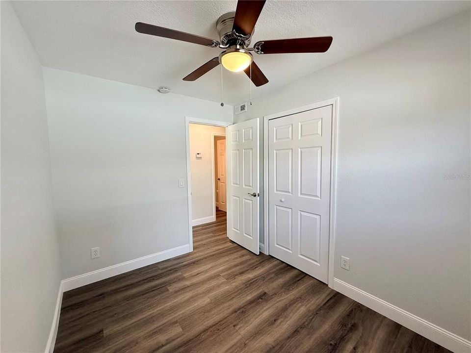 For Sale: $265,000 (3 beds, 1 baths, 952 Square Feet)