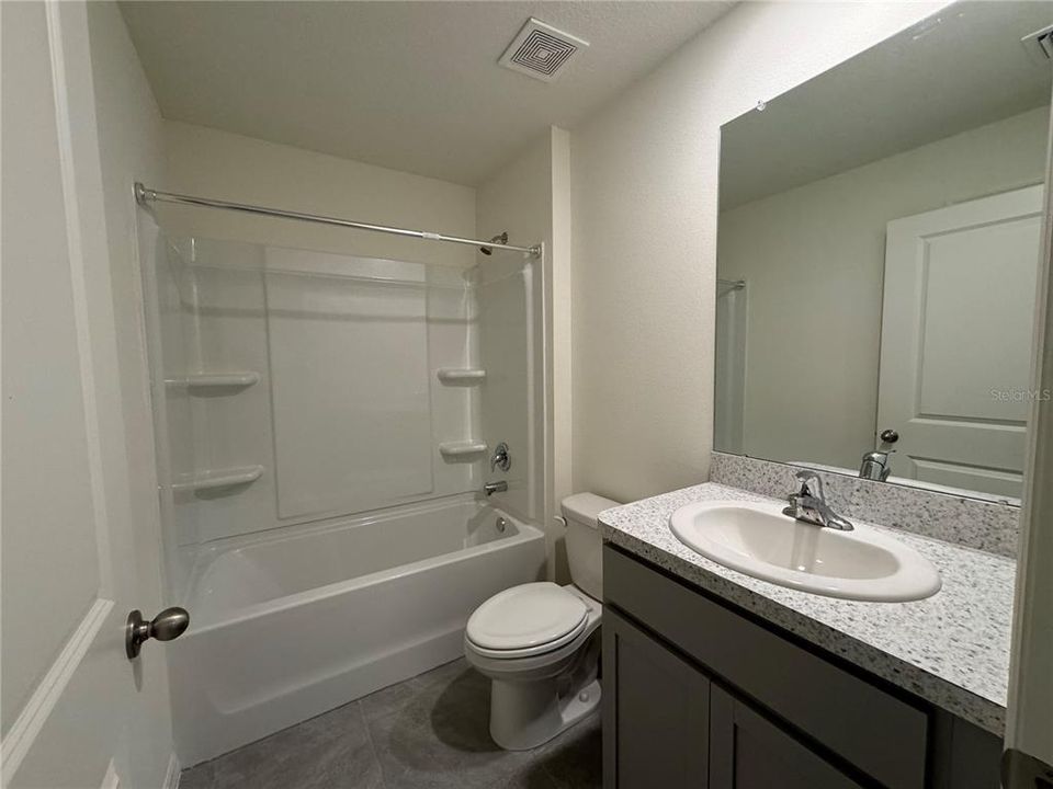 For Rent: $2,200 (3 beds, 2 baths, 1672 Square Feet)