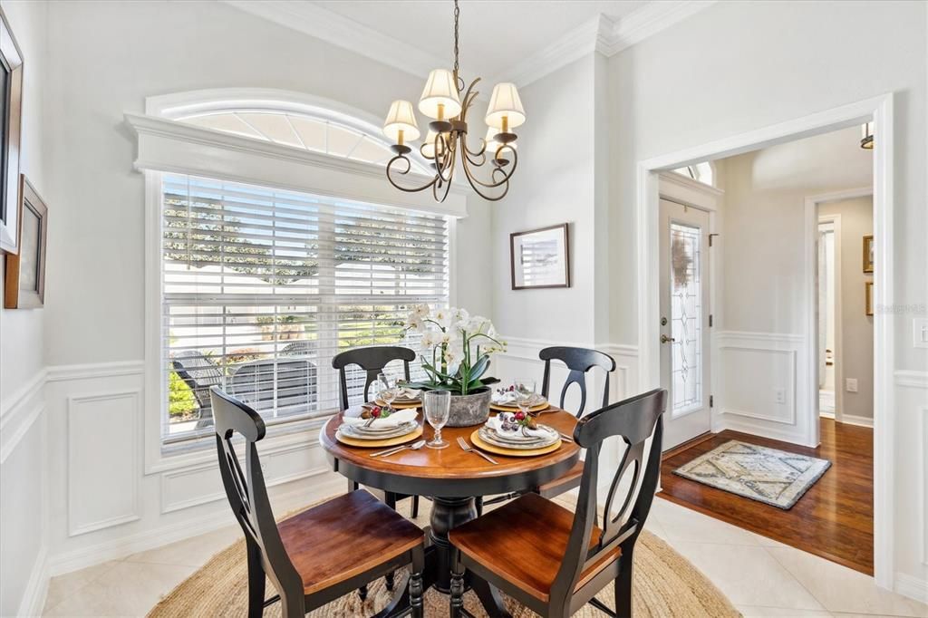 Breakfast nook in Kitchen Light Fixture replaced since photo taken, New Photo to follow