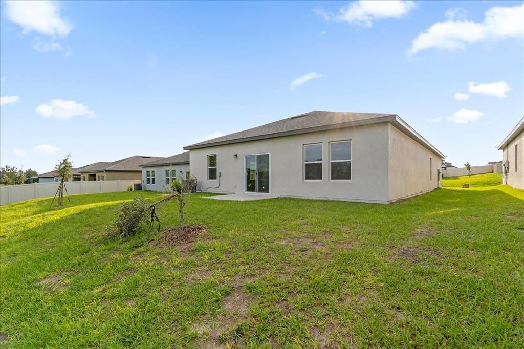 For Sale: $349,990 (4 beds, 2 baths, 1827 Square Feet)