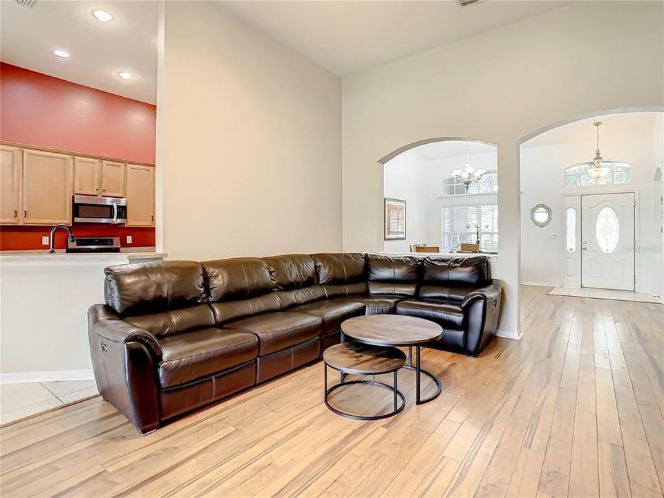 For Sale: $439,000 (3 beds, 2 baths, 2276 Square Feet)