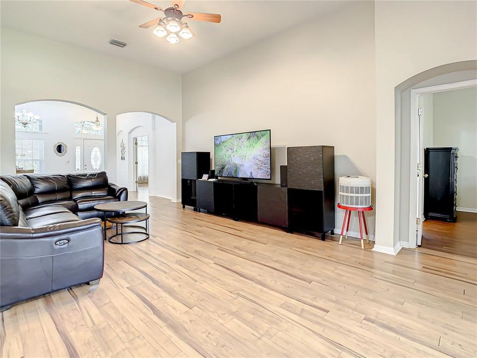 For Sale: $439,000 (3 beds, 2 baths, 2276 Square Feet)