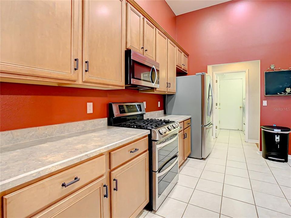 For Sale: $439,000 (3 beds, 2 baths, 2276 Square Feet)