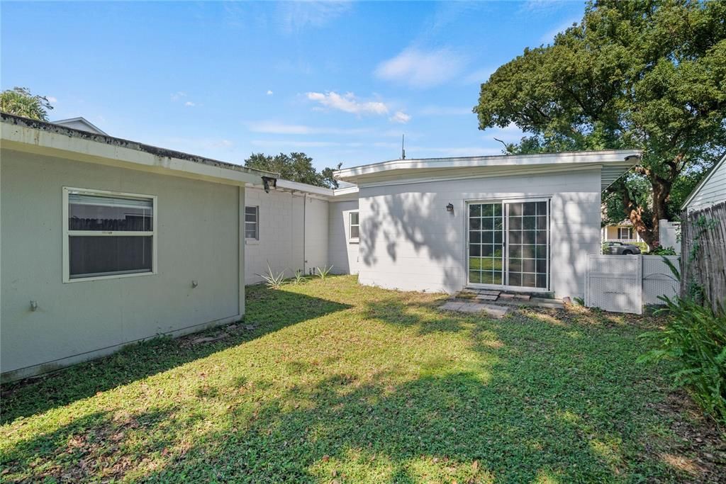 For Sale: $379,500 (3 beds, 2 baths, 1745 Square Feet)