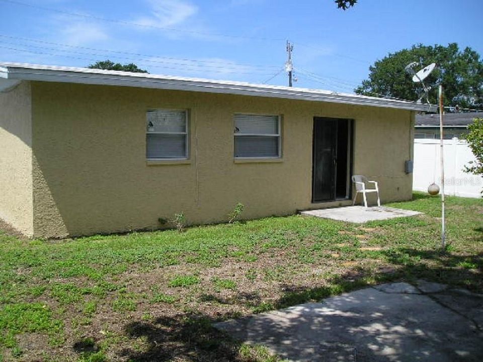 For Sale: $249,900 (3 beds, 1 baths, 1292 Square Feet)