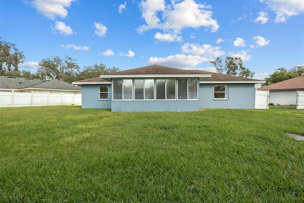 Fully Fenced Back Yard