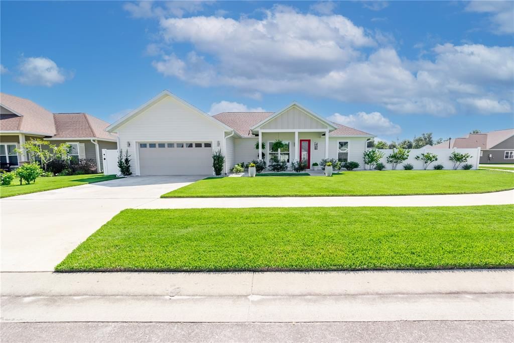 For Sale: $450,000 (3 beds, 2 baths, 1687 Square Feet)