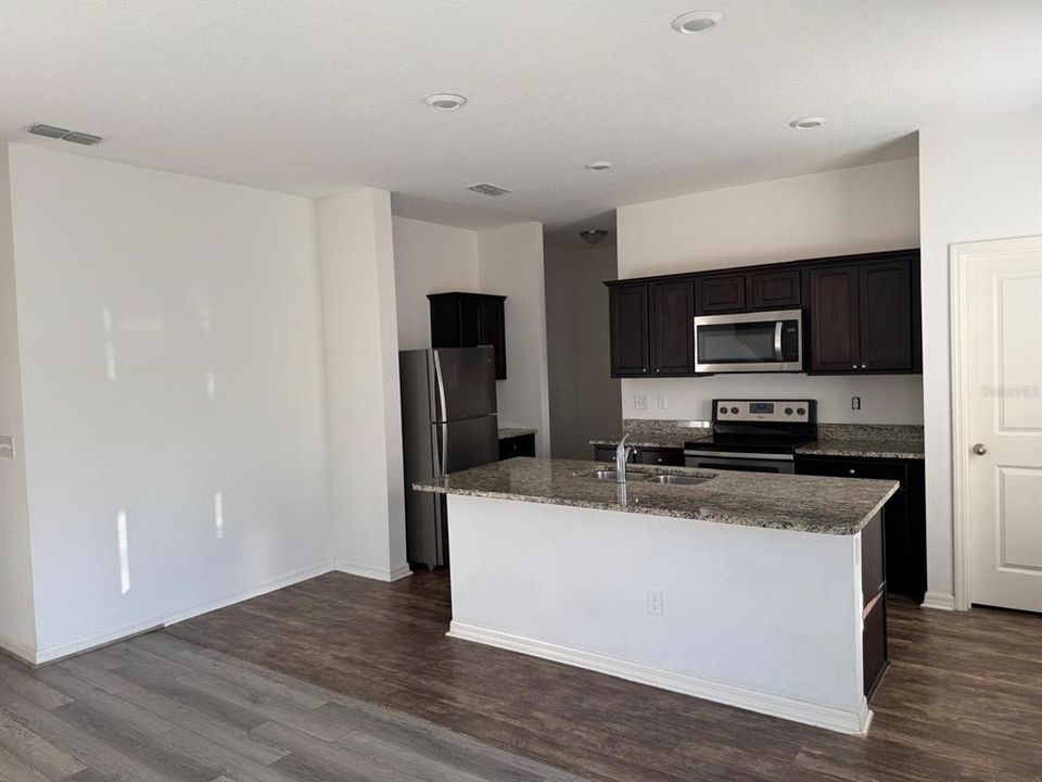 For Sale: $480,000 (4 beds, 2 baths, 2090 Square Feet)