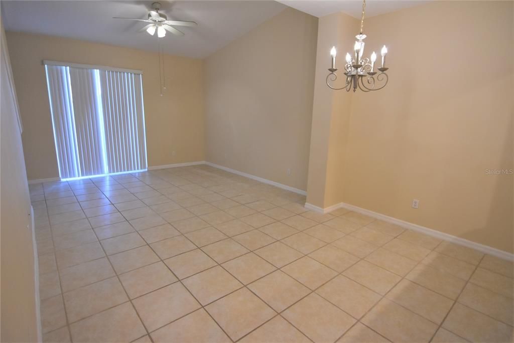 For Rent: $2,100 (3 beds, 2 baths, 1680 Square Feet)