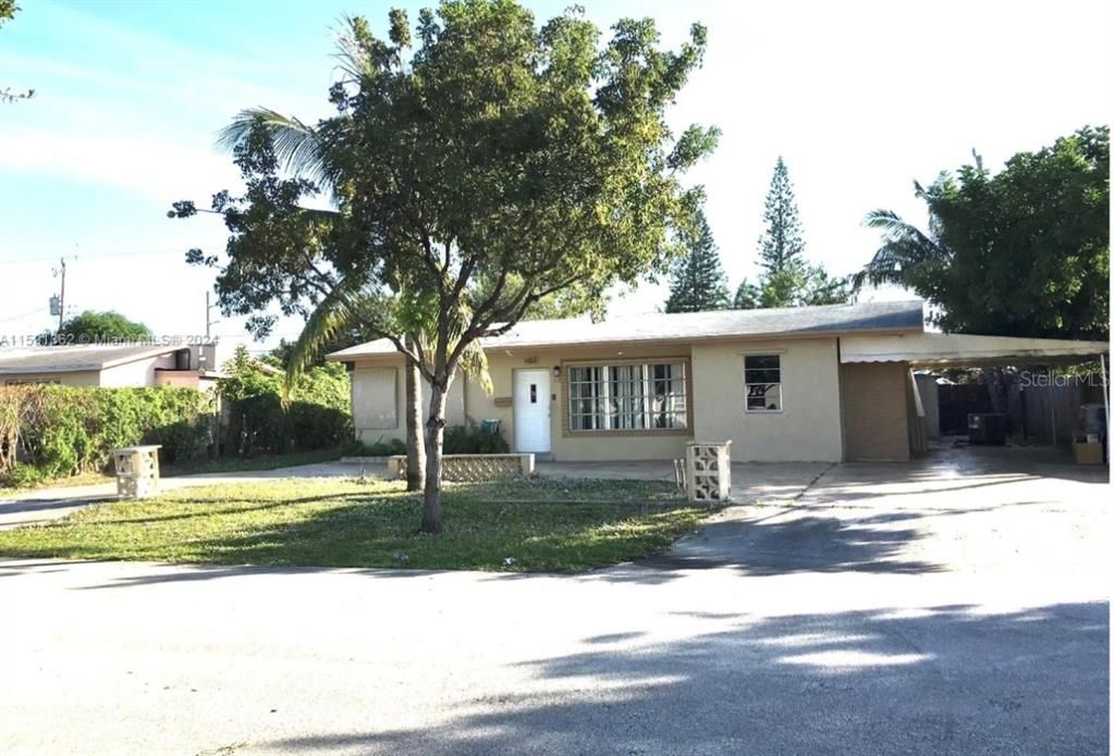 Recently Sold: $425,000 (4 beds, 2 baths, 1333 Square Feet)