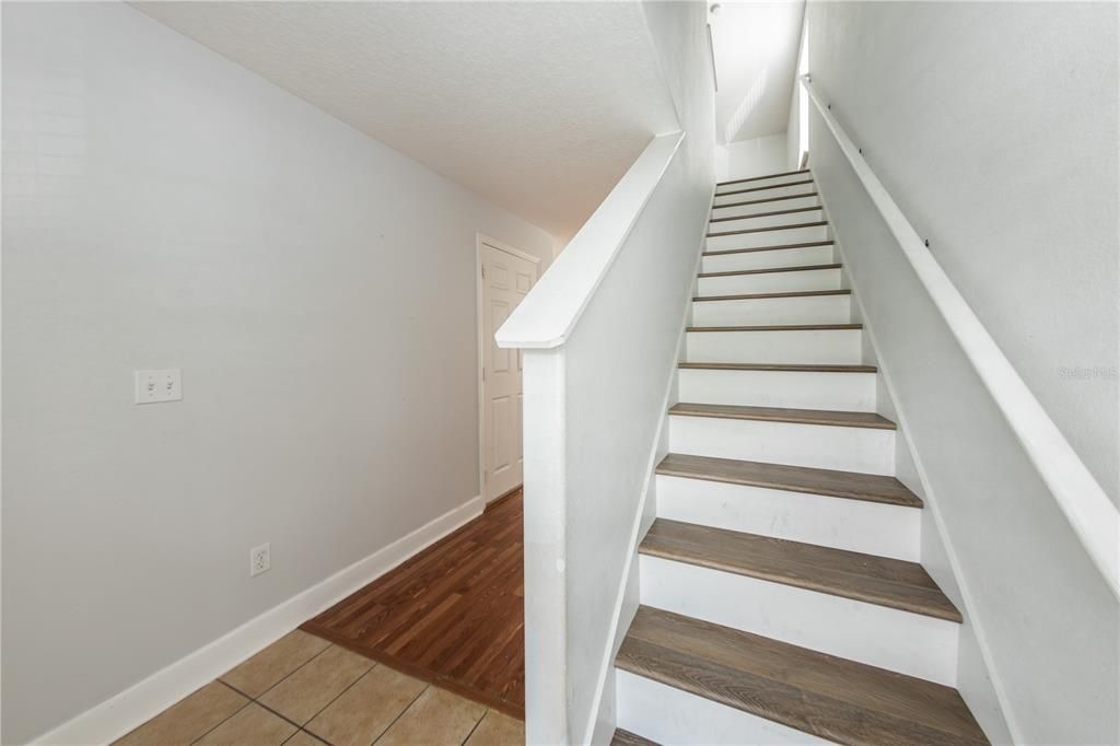 For Sale: $359,900 (3 beds, 2 baths, 1874 Square Feet)