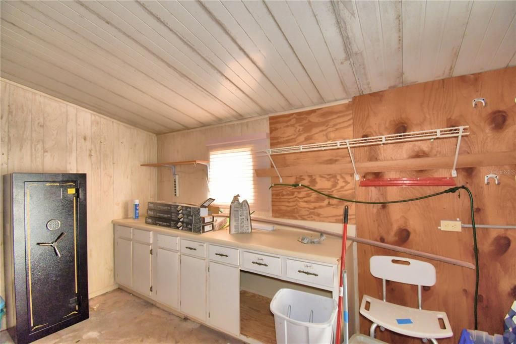 For Sale: $129,900 (2 beds, 2 baths, 1152 Square Feet)