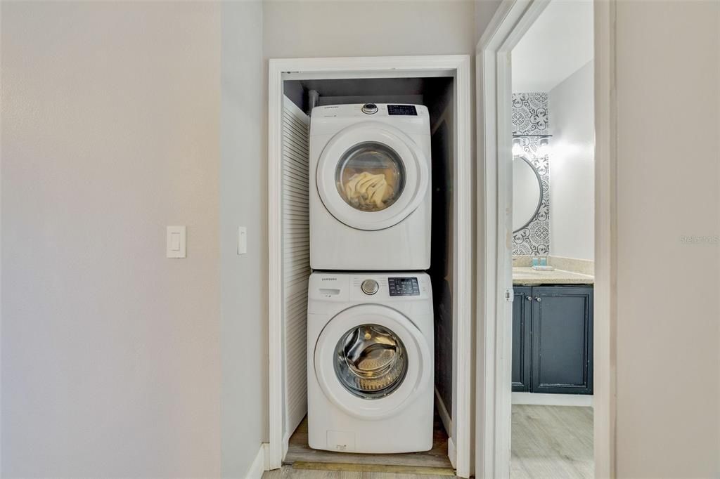 IN-UNIT LAUNDRY.