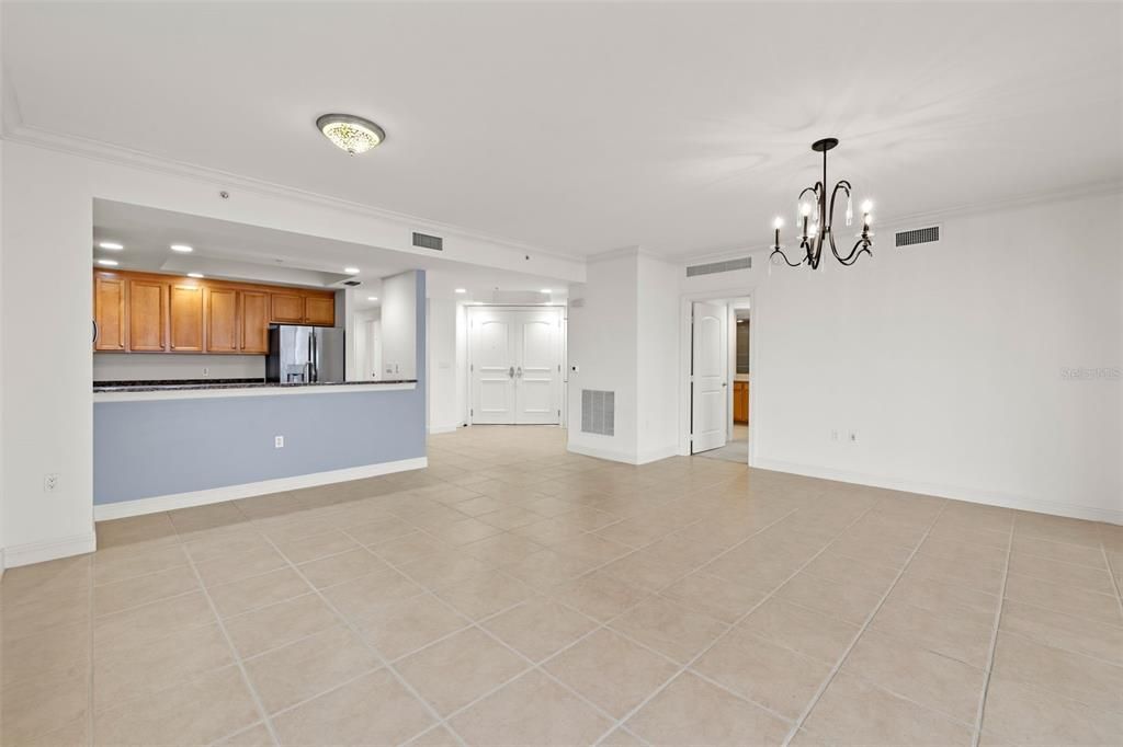 For Sale: $549,000 (2 beds, 2 baths, 1676 Square Feet)