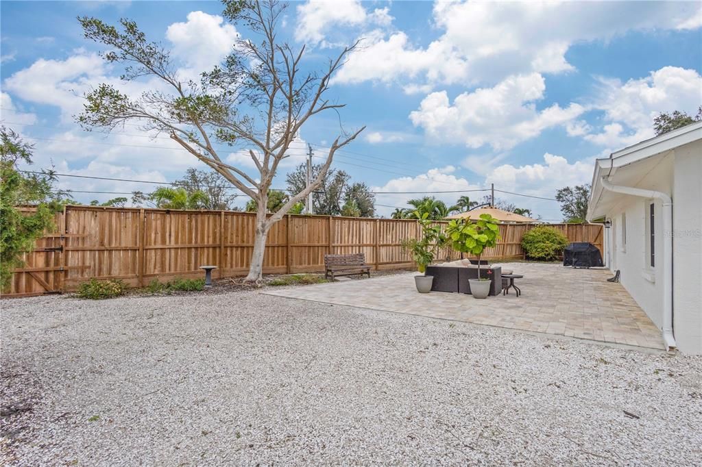 For Sale: $585,000 (3 beds, 2 baths, 1526 Square Feet)