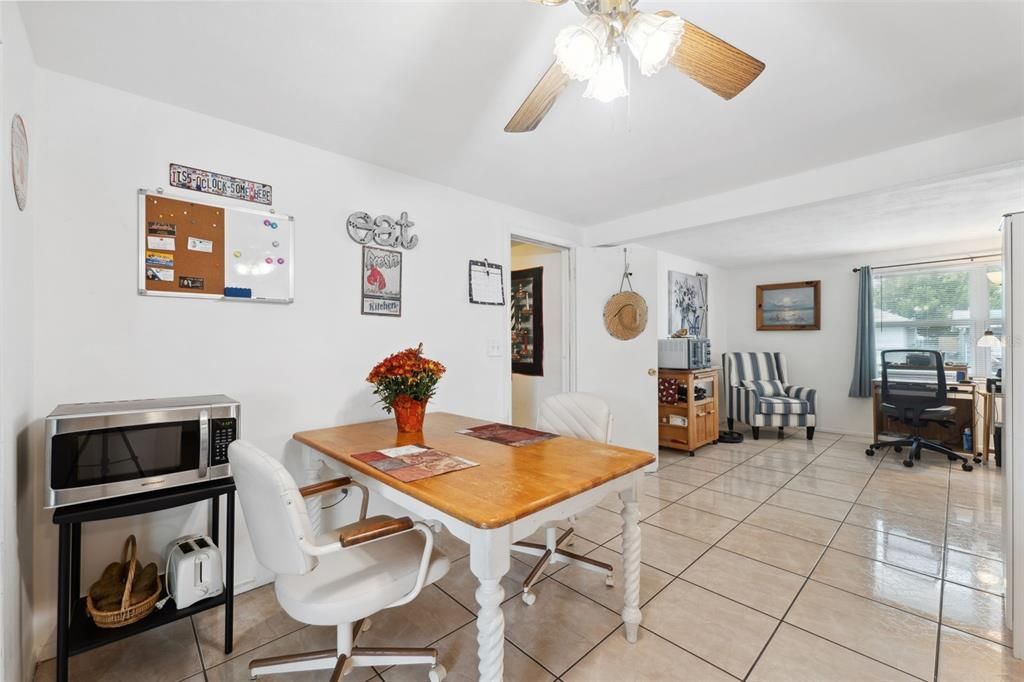 For Sale: $219,900 (3 beds, 2 baths, 1456 Square Feet)