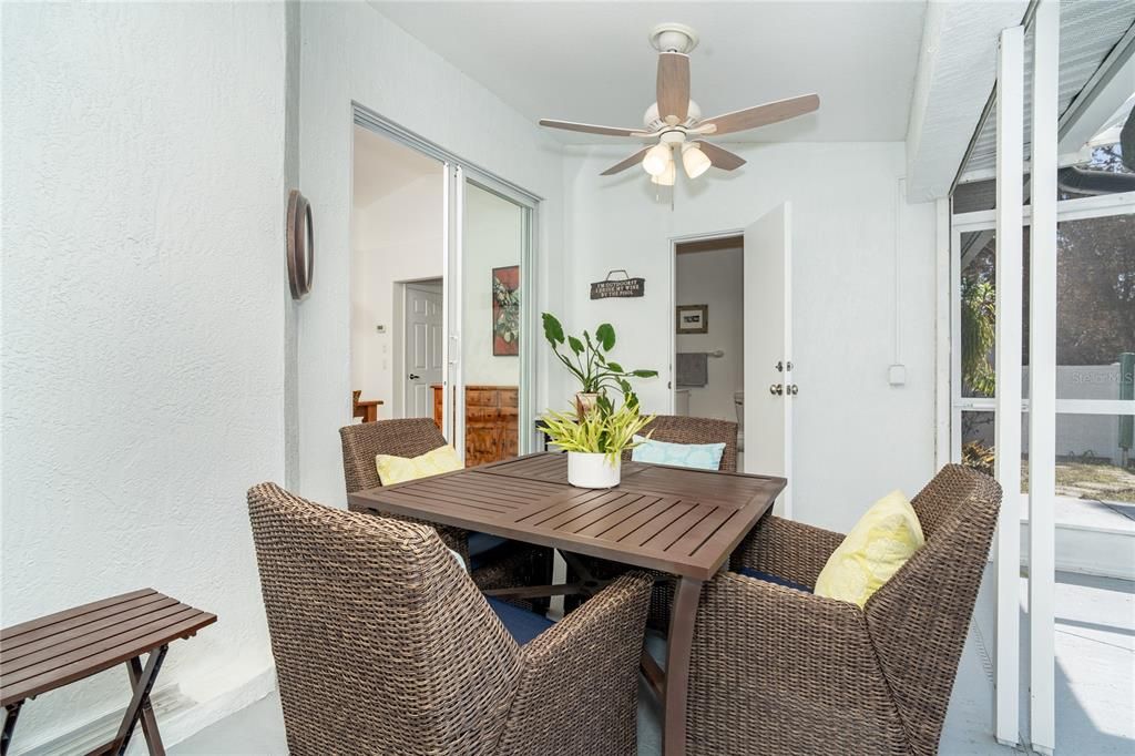 Lanai Dining Area