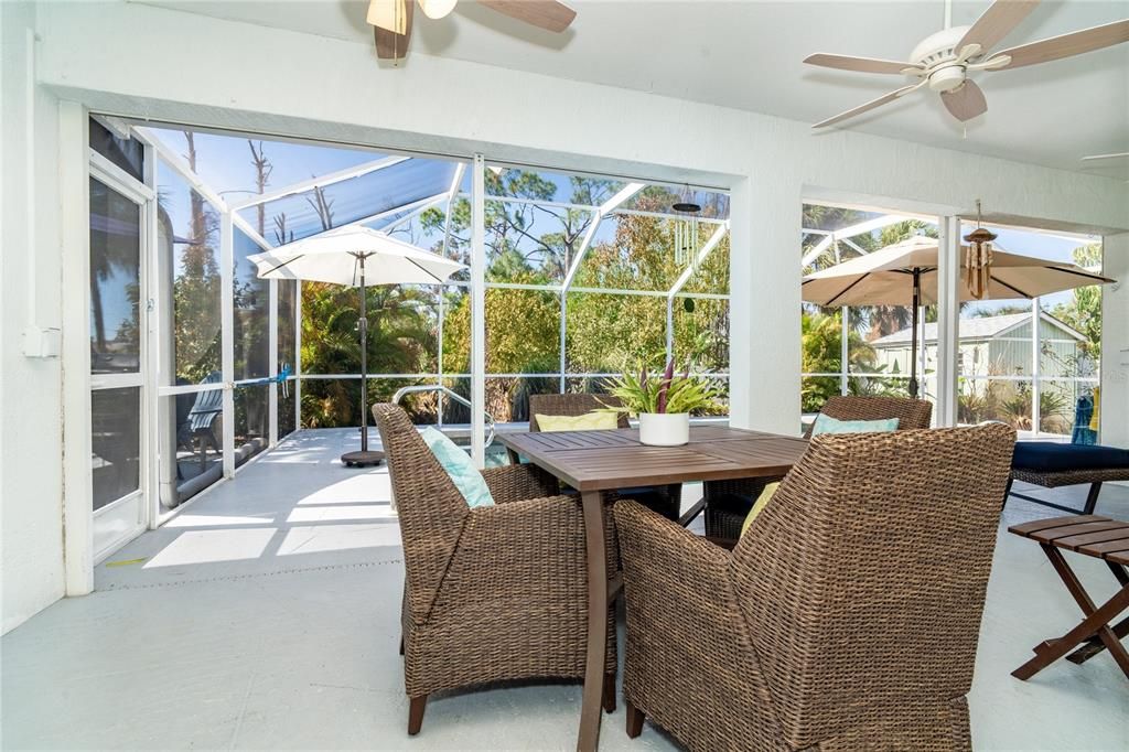 Lanai Dining Area offering amazing Privacy