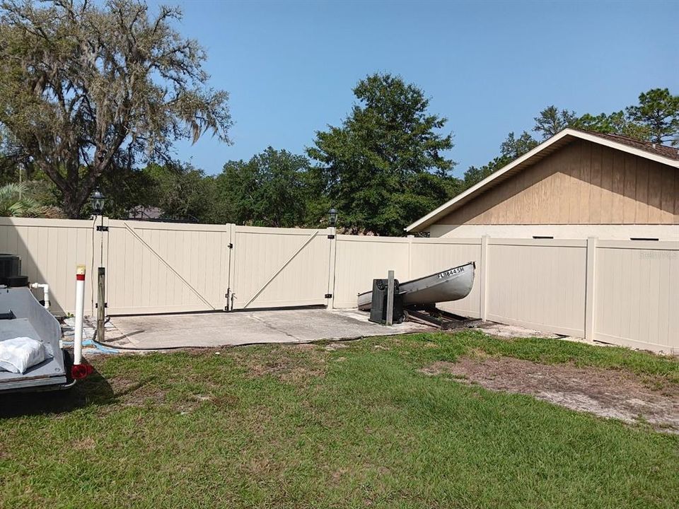 For Sale: $435,000 (3 beds, 2 baths, 1620 Square Feet)