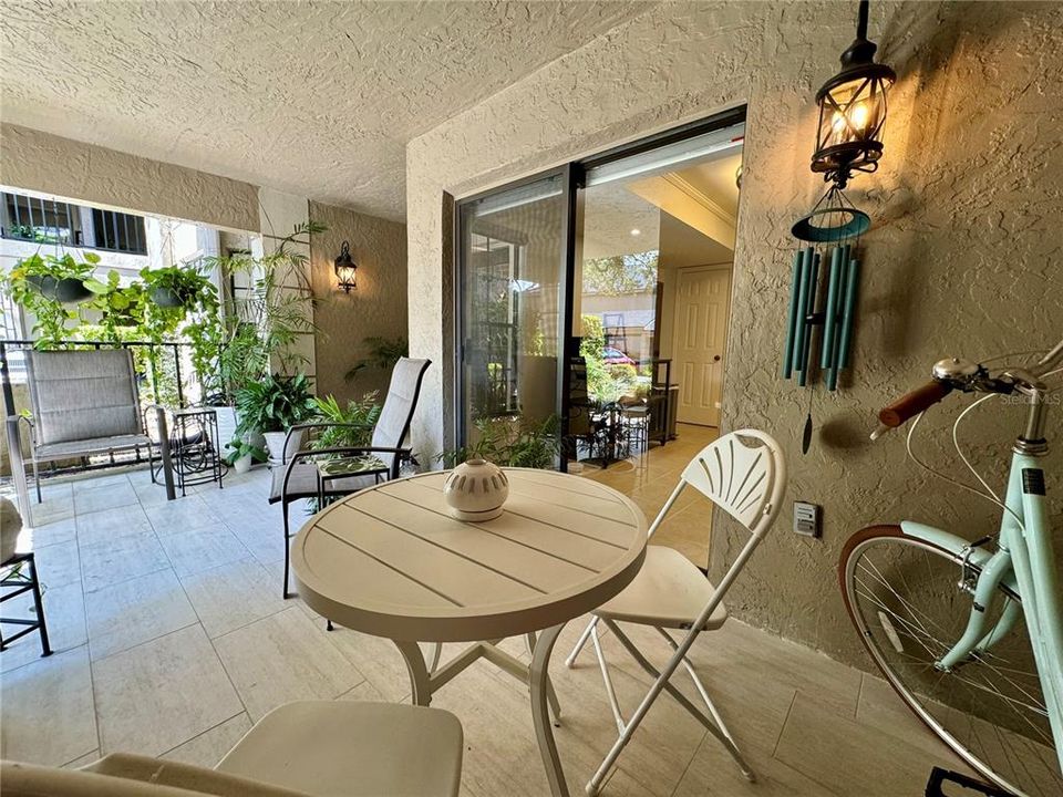 For Sale: $347,000 (2 beds, 2 baths, 1396 Square Feet)