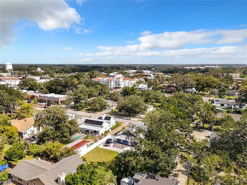 For Sale: $575,000 (2 beds, 2 baths, 1162 Square Feet)