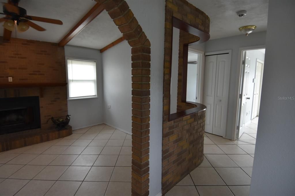 For Rent: $2,500 (3 beds, 2 baths, 1571 Square Feet)