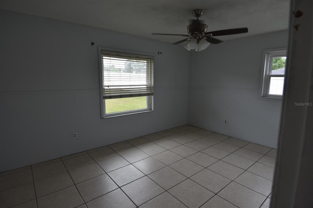 For Rent: $2,500 (3 beds, 2 baths, 1571 Square Feet)