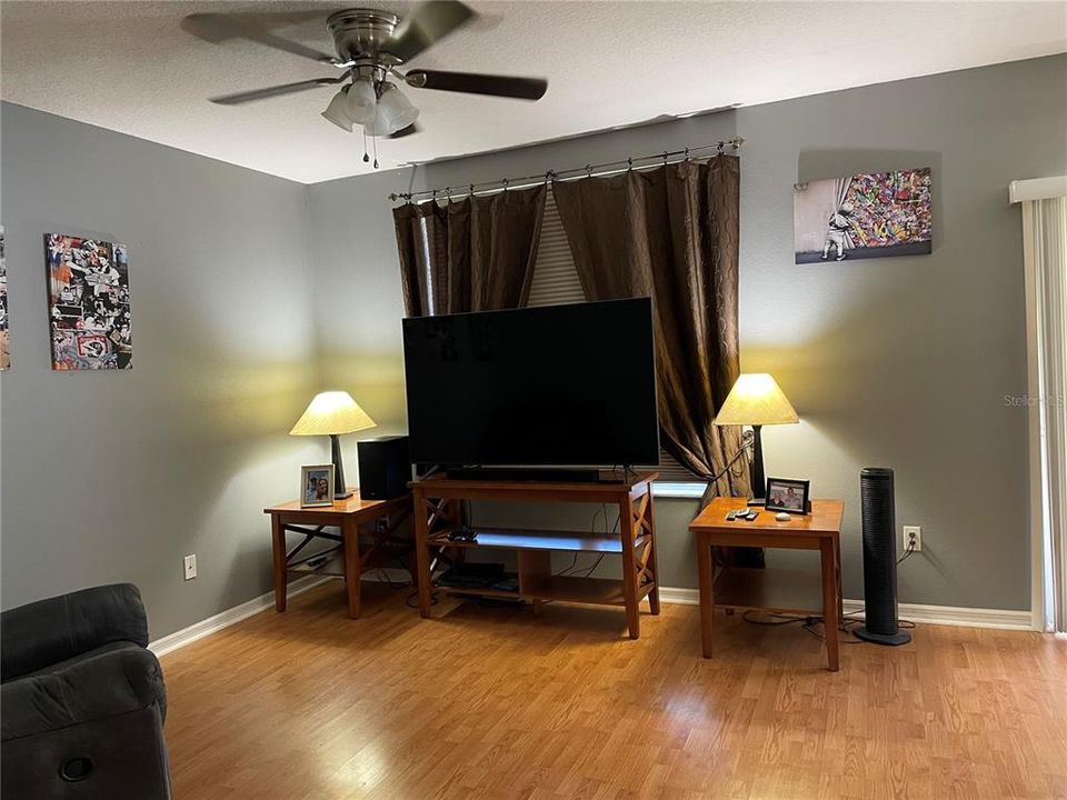 For Sale: $239,900 (3 beds, 2 baths, 1387 Square Feet)