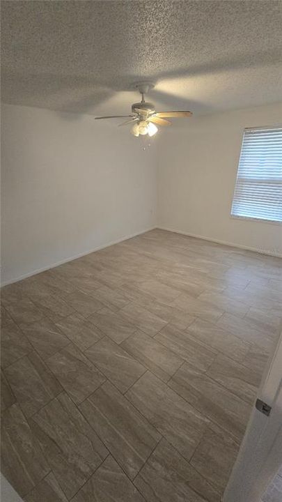 For Rent: $1,650 (3 beds, 2 baths, 1149 Square Feet)